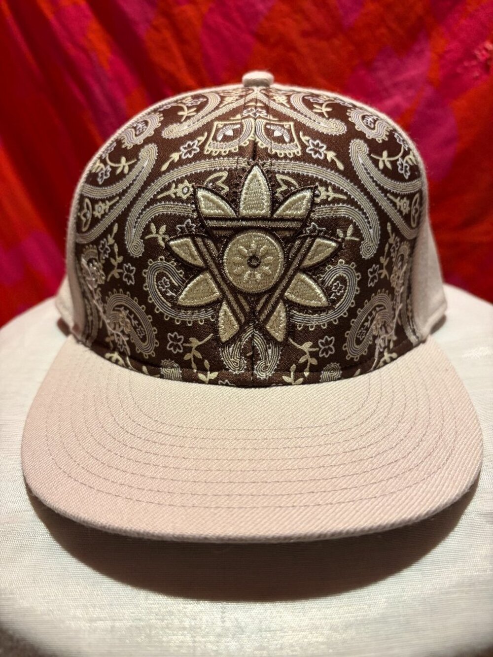 Adidas Trefoil Logo Trippy Design size 7.5